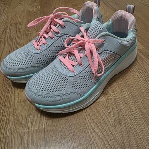 Skechers Air cooled memory foam relaxed fit Women's 8 grey/pink/teal